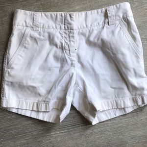 J crew classic twill CHINO  white short size 2